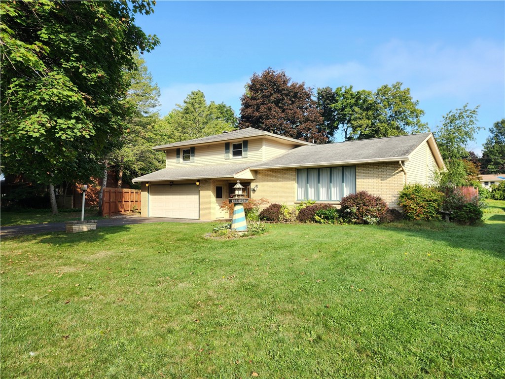 Fiesta Rd, Rochester, NY 14626