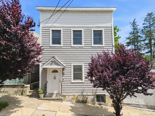96 Wakefield Ave, Yonkers, NY, 10704-4237 | Card Image