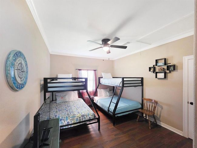 933 Westview, House other with 2 bedrooms, 2 bathrooms and 1 parking in Crystal Beach TX | Image 25