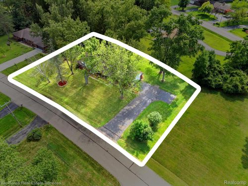 25335 Waycross, Southfield, MI, 48033-6144 | Card Image