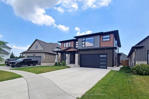 20 Valderrama Lane, Saint Thomas, ON, N5R0E8 | Card Image