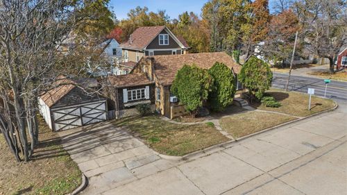 1345 N Woodland St, Wichita, KS, 67203-3421 | Card Image