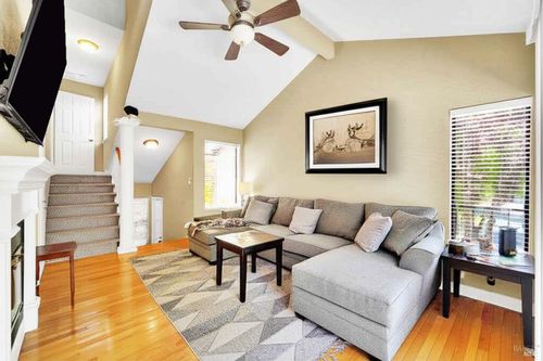 2109 Lost Lake Pl, Martinez, CA, 94553-6422 | Card Image