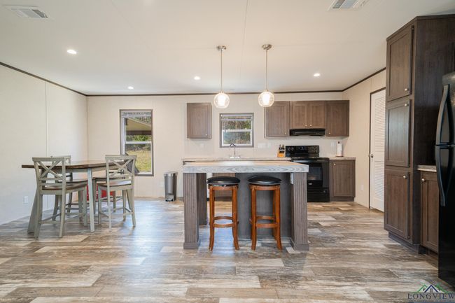 13975 State Highway 43 E, House other with 4 bedrooms, 2 bathrooms and null parking in Tatum TX | Image 6