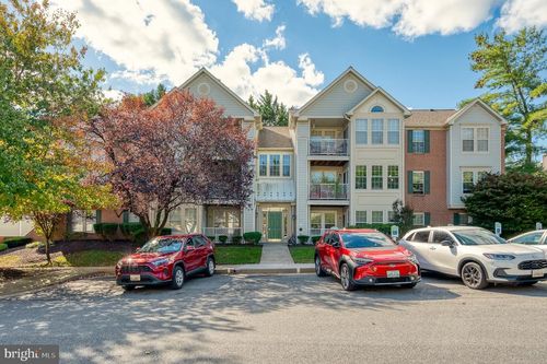 201-8001 Township Dr, OWINGS MILLS, MD, 21117-5329 | Card Image