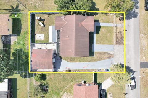 3280 Nw 213th Ter, Miami Gardens, FL, 33056-1033 | Card Image