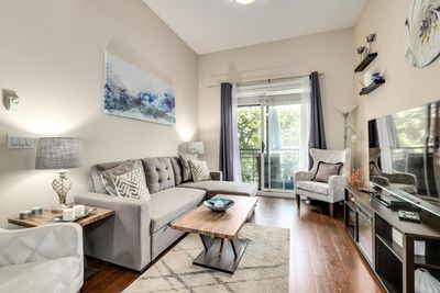 406 - 20058 Fraser Highway, Condo with 2 bedrooms, 2 bathrooms and 1 parking in Langley BC | Image 3