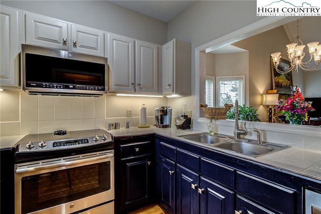 Nice kitchen. | Image 12