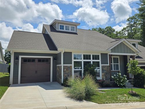 5 Heartleaf Cir, Arden, NC, 28704-1490 | Card Image