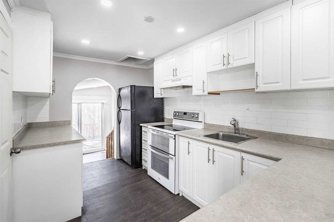 7504 Kipling Ave, House other with 2 bedrooms, 1 bathrooms and 3 parking in Woodbridge ON | Image 13