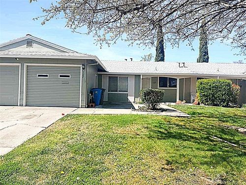 122 Monterey Dr, Vacaville, CA, 95687-3421 | Card Image