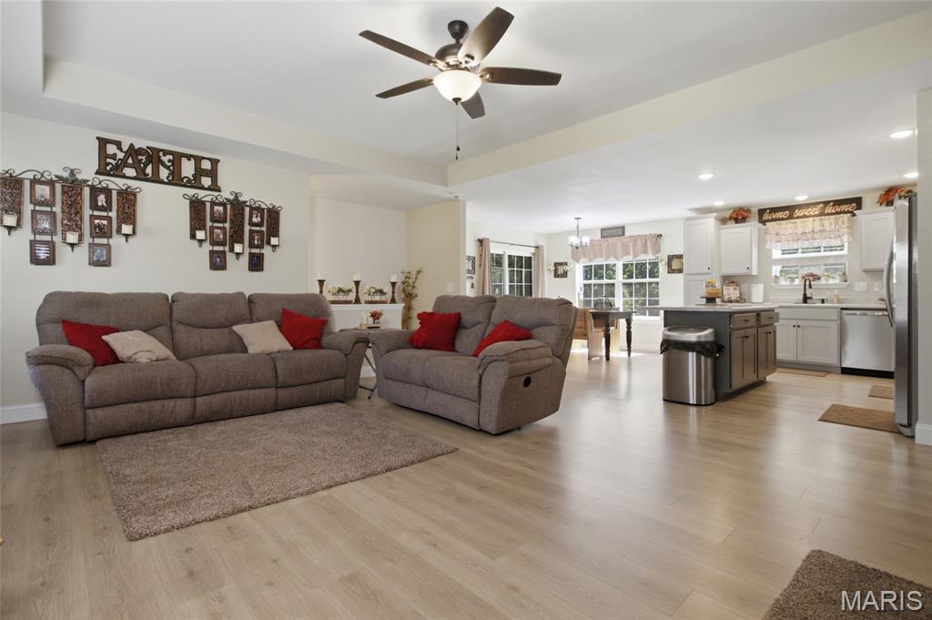 Residential Lease in St Robert 5
