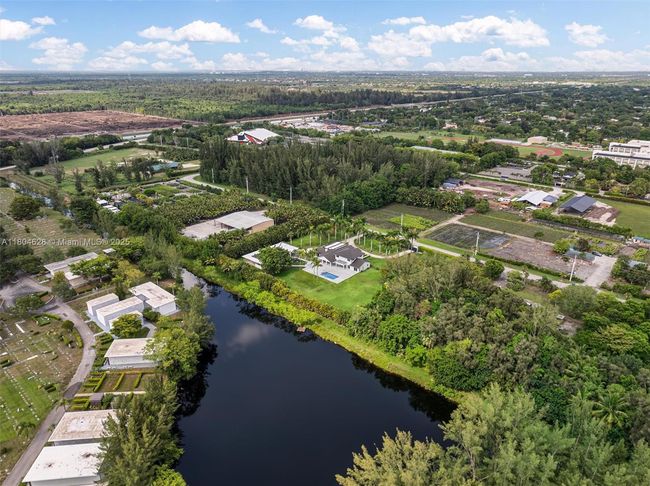 5121 210 Th Ter, House other with 5 bedrooms, 4 bathrooms and null parking in Southwest Ranches FL | Image 69