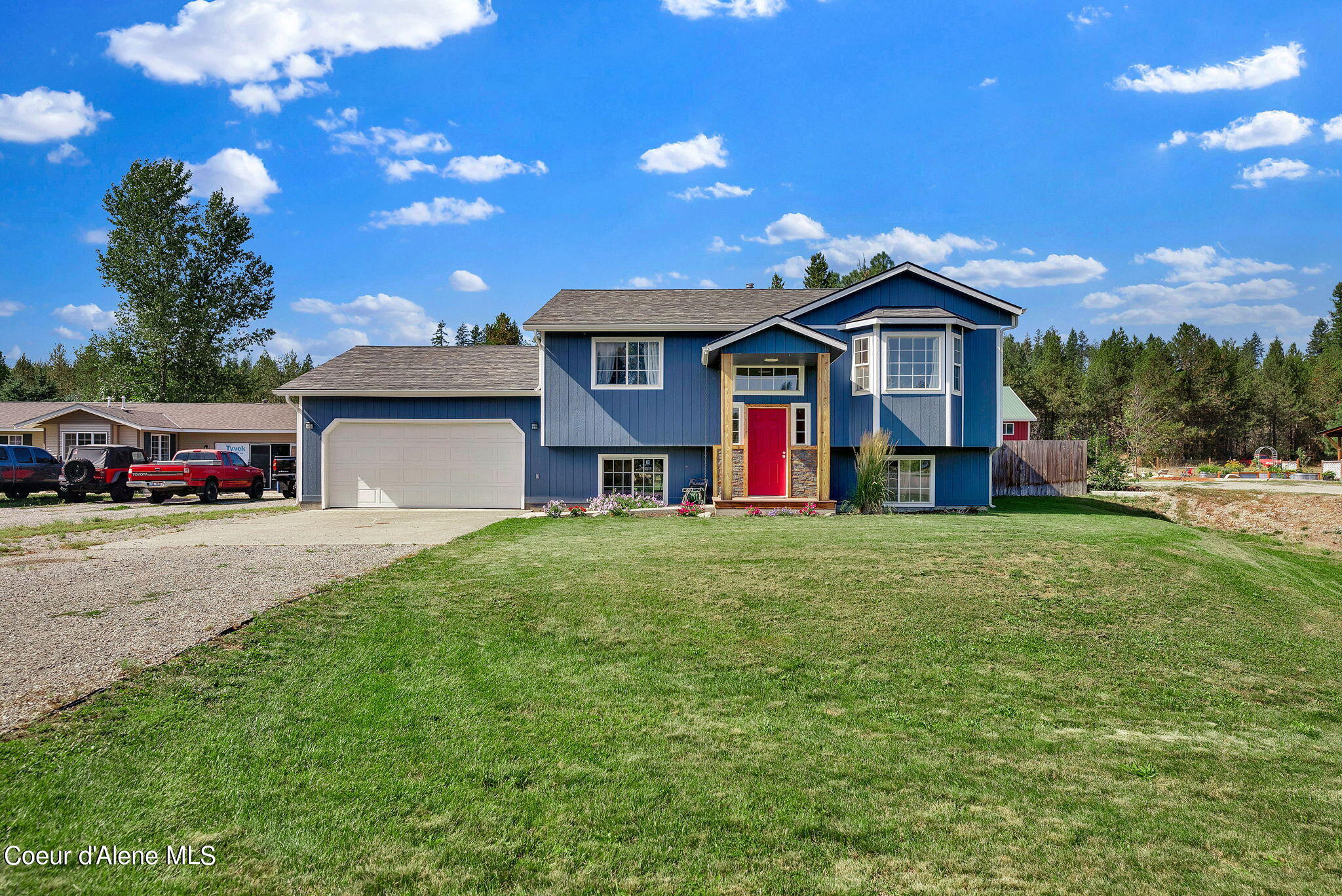 Alice Ct, Athol, ID 83801