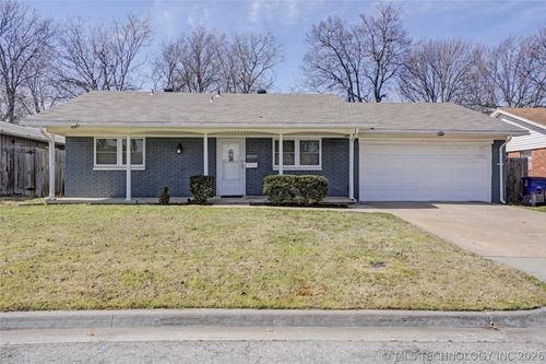 5020 S 86th East Ave, Tulsa, OK, 74145-7142 | Card Image