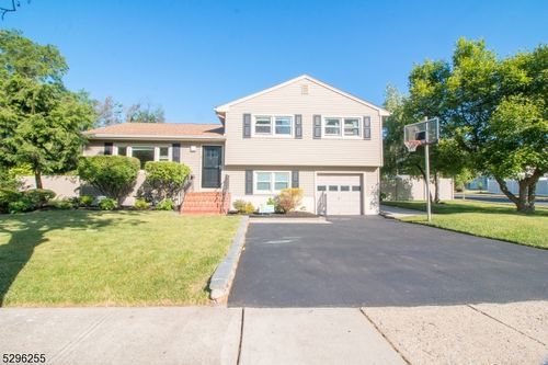 2 Kemp Dr, Springfield, NJ, 07081-2906 | Card Image