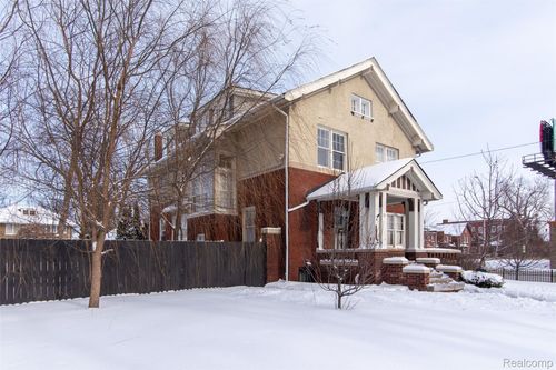 22 Edison St, Detroit, MI, 48202-1534 | Card Image