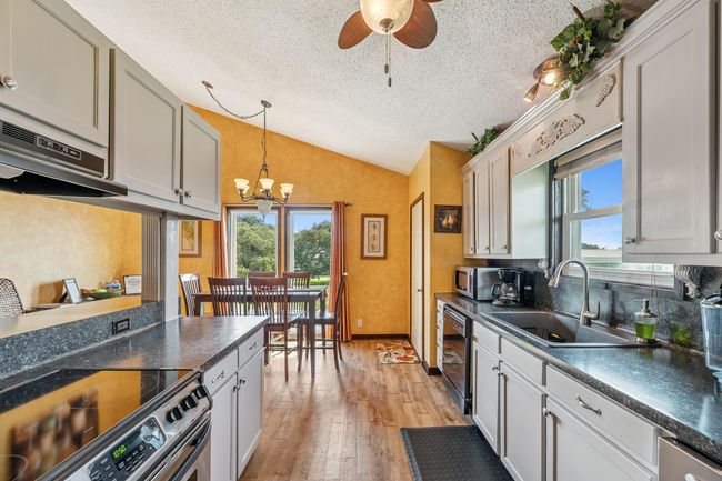 Kitchen/Dining Room with Pantry | Image 26