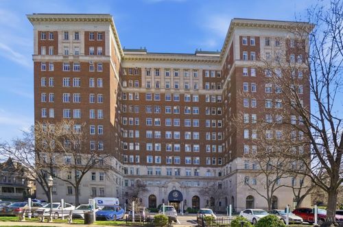 3900 Rose Hill Ave, Cincinnati, OH, 45229-1478 | Card Image