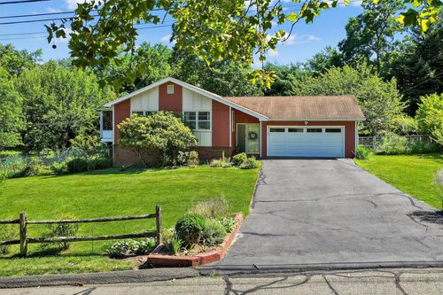 103 Locust Dr, Nyack, NY, 10960-1009 | Card Image