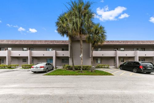 apt-211-2700 Casita Way, Delray Beach, FL, 33445-4589 | Card Image
