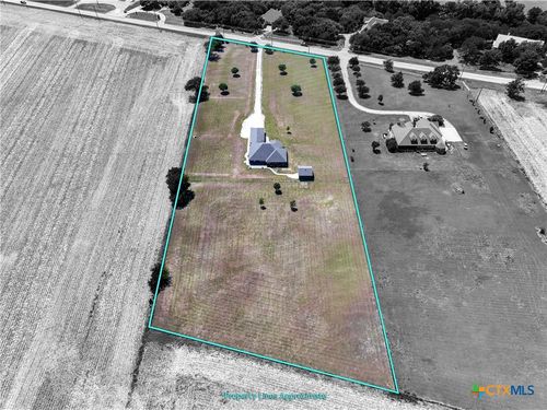 10559 Hartrick Bluff Rd, Temple, TX, 76502-7520 | Card Image