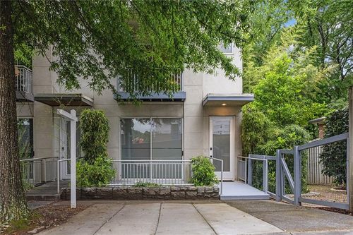 1590 Tallulah St Nw, Atlanta, GA, 30318-7642 | Card Image