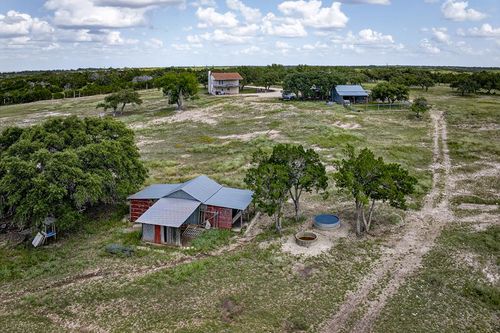 435 Kemp Rd W, Mountain Home, TX, 78058 | Card Image