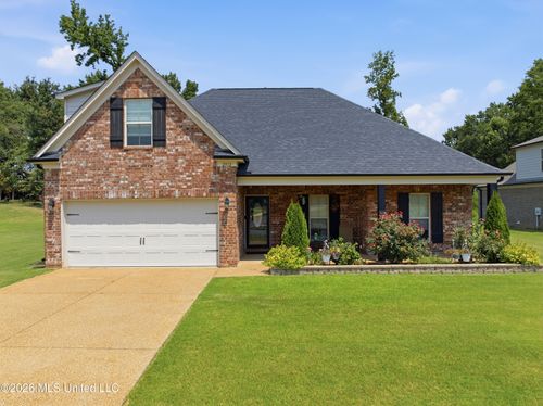 2512 Washington Woods Rd, Southaven, MS, 38672-1063 | Card Image