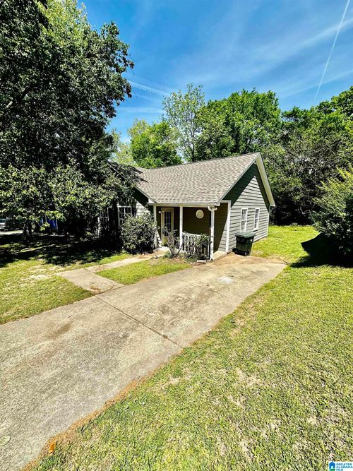 761 Crowne Rd, Birmingham, AL, 35224-1890 | Card Image