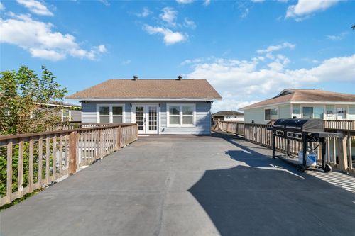 196 Barracuda St, Bayou Vista, TX, 77563-2506 | Card Image