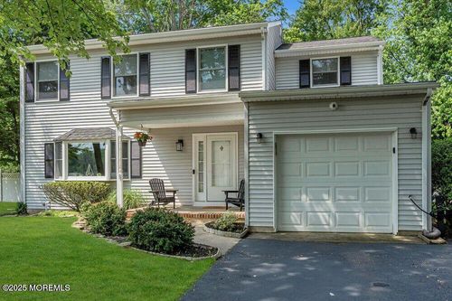 11 Applebey St, Eatontown, NJ, 07724-1707 | Card Image