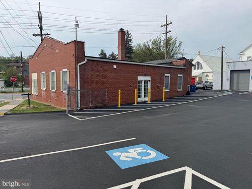 100 N Buckmarsh St, BERRYVILLE, VA, 22611-1010 | Card Image