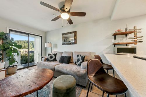 5-10085 Keiser Avenue, Truckee, CA, 96161-0201 | Card Image