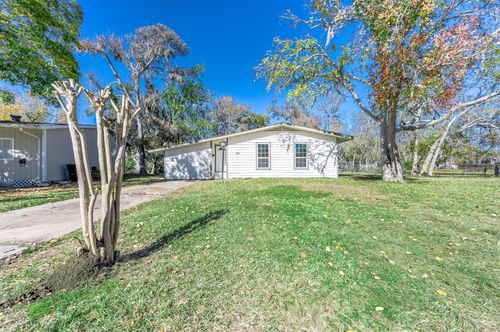 54 Lupine Ct, Lake Jackson, TX, 77566-5339 | Card Image