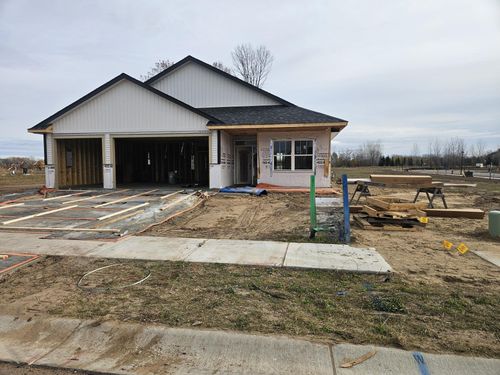 630 7th Ave Ne, Isanti, MN, 55040-5554 | Card Image