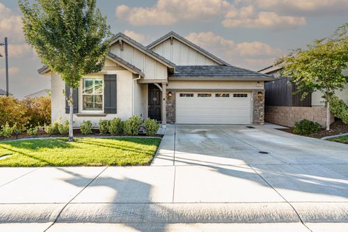 2811 Boxcar Dr, Rocklin, CA, 95765-5776 | Card Image