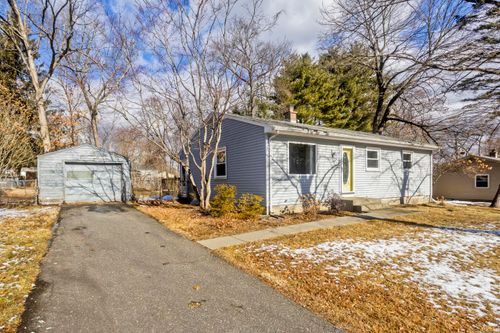 78 Helberg Rd, Springfield, MA, 01128-1327 | Card Image