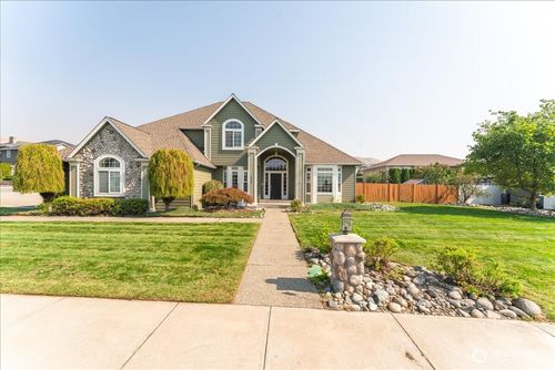 1653 Holly Ln, East Wenatchee, WA, 98802-8329 | Card Image