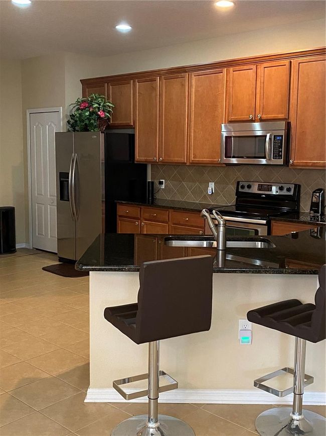 11439 Cambray Creek Loop, House other with 3 bedrooms, 2 bathrooms and null parking in RIVERVIEW FL | Image 7