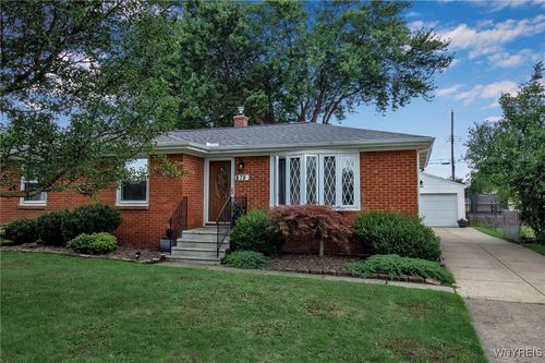 78 Shawnee Pl, West Seneca, NY, 14224-4724 | Card Image