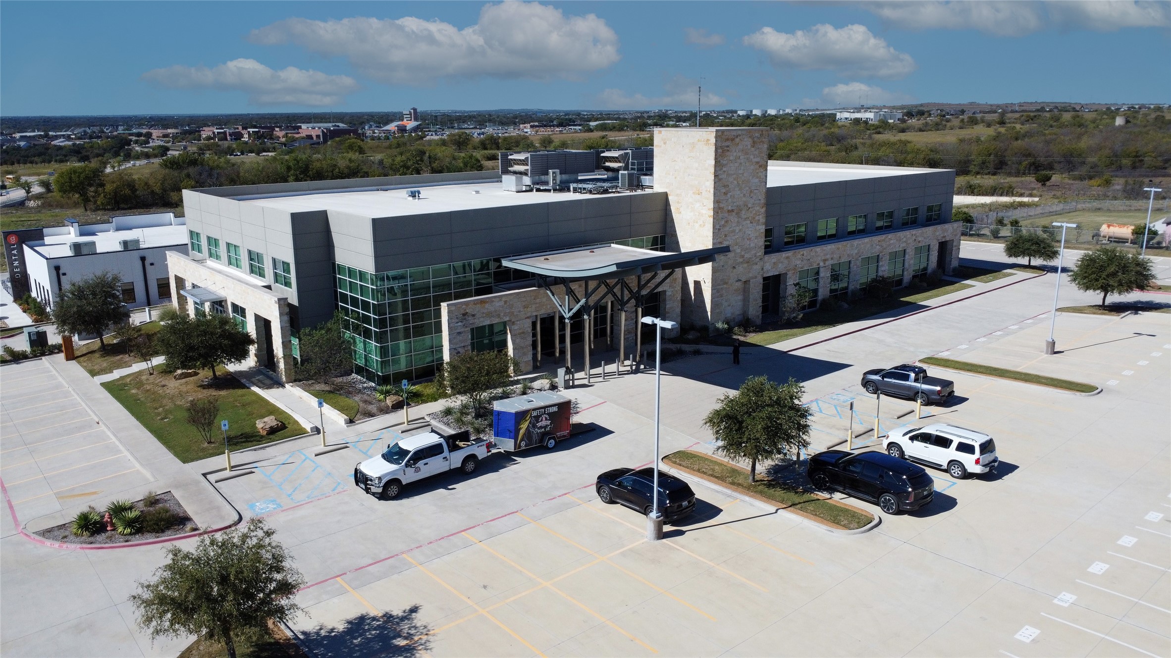 Commercial Lease in Aledo 2