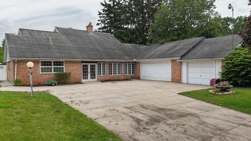 57081 M 51 S, Dowagiac, MI, 49047-9765 | Card Image