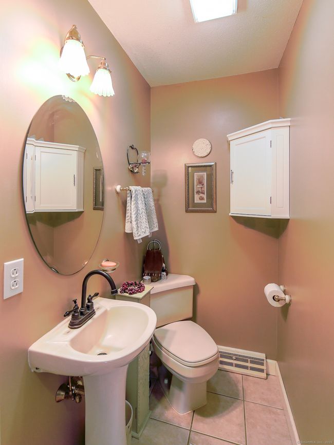 22 Bobolink Ln, House other with 4 bedrooms, 3 bathrooms and null parking in Somers CT | Image 13