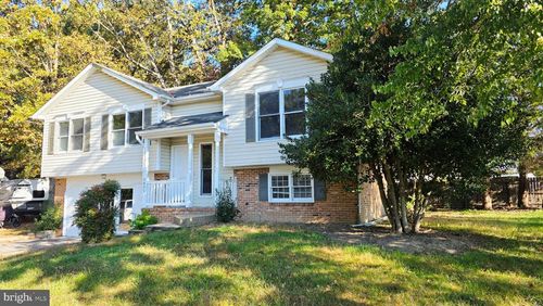 5801 Danielle Dr, FREDERICKSBURG, VA, 22407-6487 | Card Image