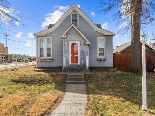 103 N Rapp Ave, Columbia, IL, 62236-1719 | Card Image