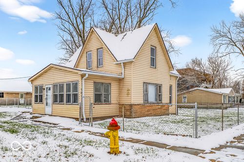 101 Church St, Brooklyn, IN, 46111-9715 | Card Image