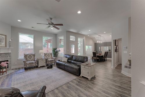 756 Holly Springs Dr, Conroe, TX, 77302-3732 | Card Image