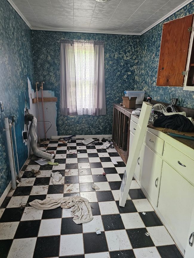 1497 Ravens Nest Branch Rd, House other with 5 bedrooms, 2 bathrooms and null parking in Cedar Bluff VA | Image 8