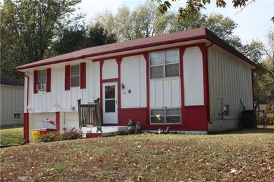 200 Erin Street, House other with 3 bedrooms, 1 bathrooms and null parking in Buckner MO | Image 1